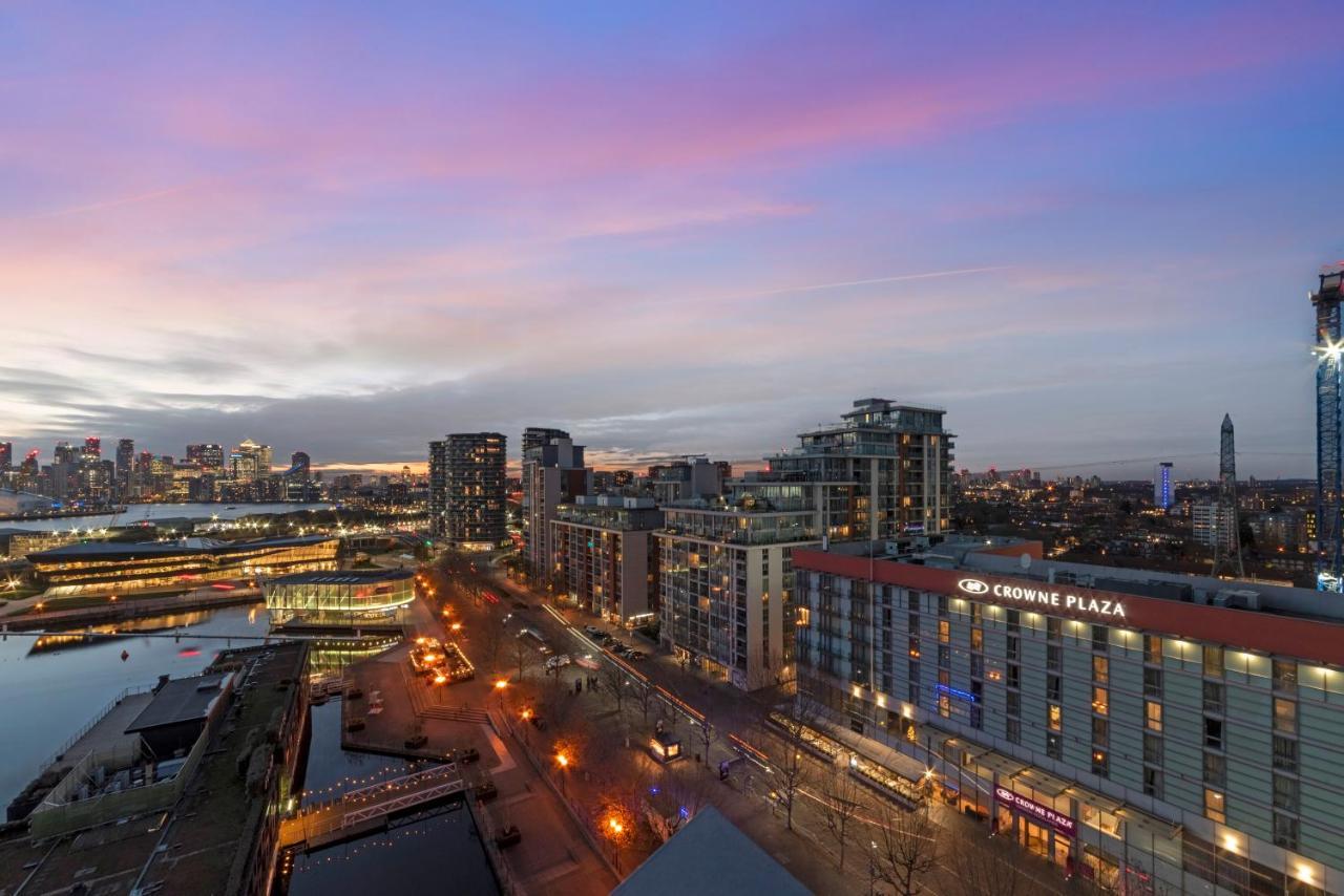 Excel 3 Bedroom Apartment Near City Airport And O2 Arena London Bagian luar foto